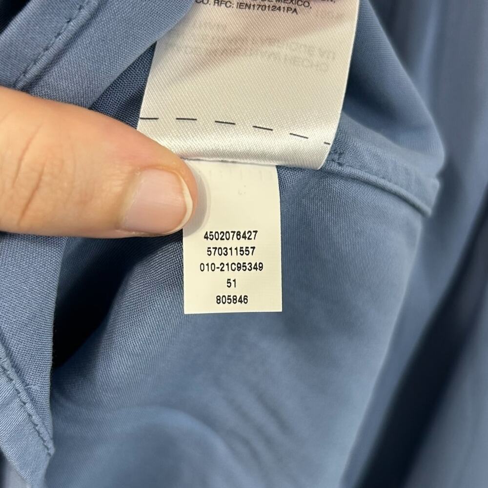 Chico's Sandwashed Satin Easy Shirt NWT Women's Sz 1 (M) Faded Indigo Luxe - Picture 8 of 8